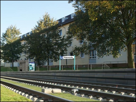 Fotomontage der Station Platenstraße im Stil der Riedbergstationen